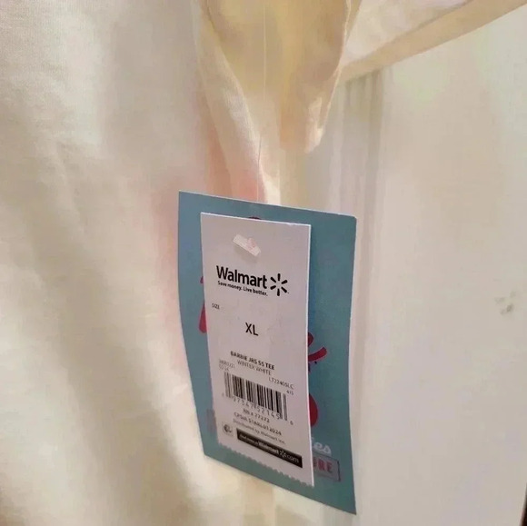 Barbie Juniors XL Glitter Crew Neck Tshirt (NWT) - Picture 3 of 3